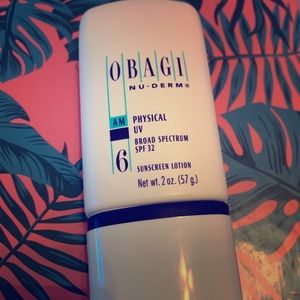 Broad spectrum SPF sunscreen